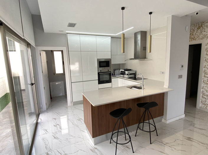 Image No.15-5 Bed Villa for sale