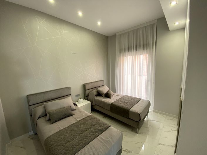 Image No.22-5 Bed Villa for sale