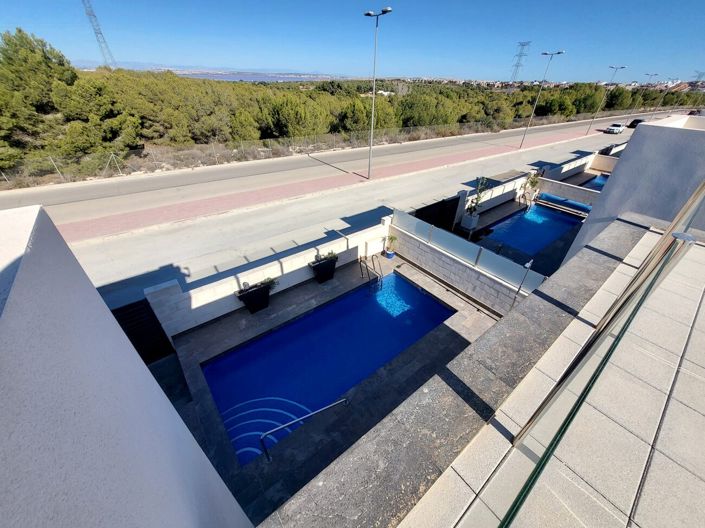 Image No.5-5 Bed Villa for sale