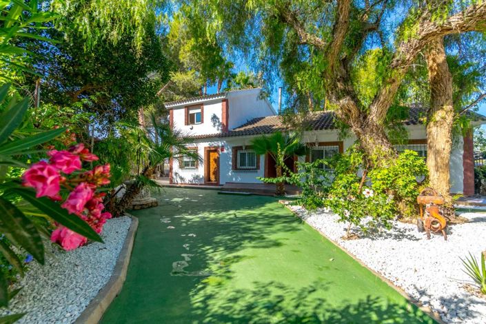 Image No.2-5 Bed Villa for sale