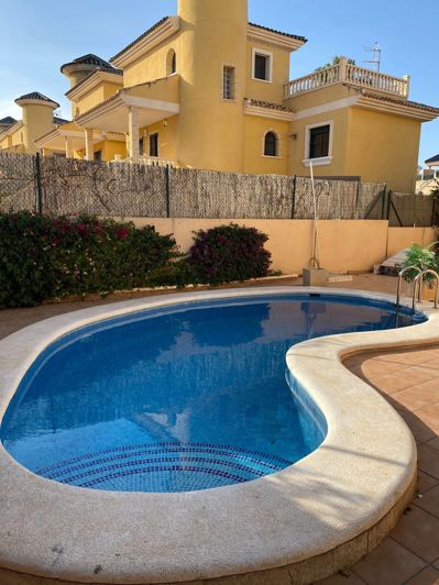 Image No.1-3 Bed Villa for sale