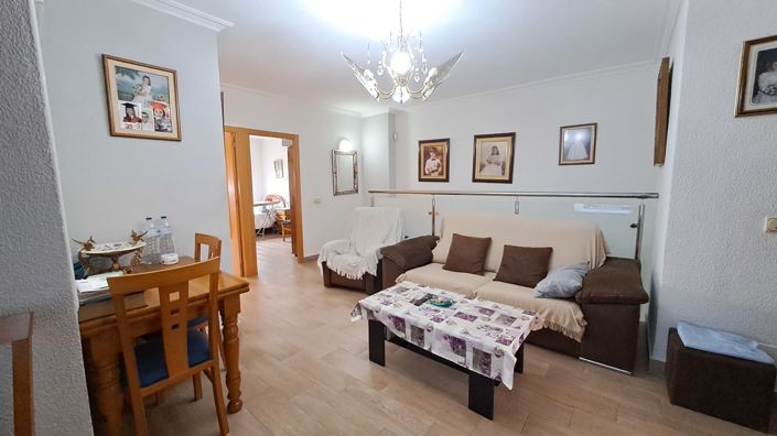 Image No.16-3 Bed Townhouse for sale