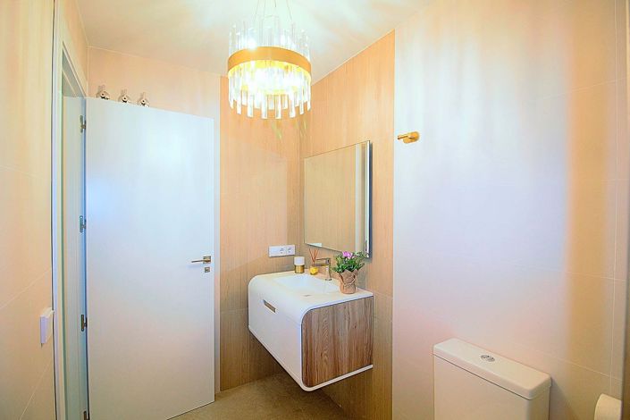 Image No.17-3 Bed Apartment for sale