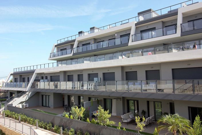 Image No.25-3 Bed Apartment for sale