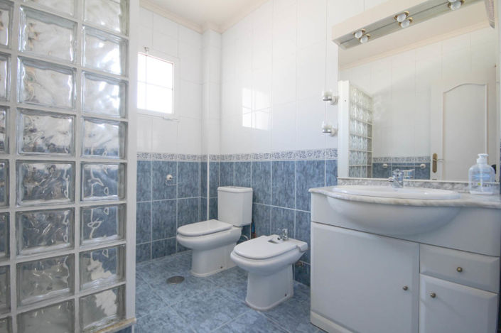 Image No.9-5 Bed Villa for sale