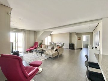 4 Bed Property for sale