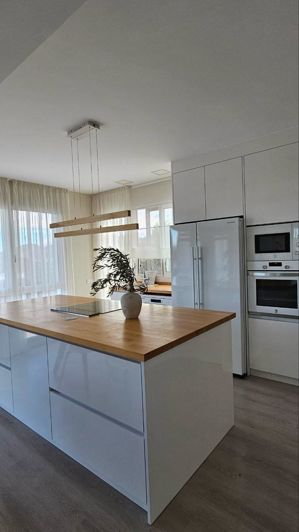 Image No.15-4 Bed Villa for sale