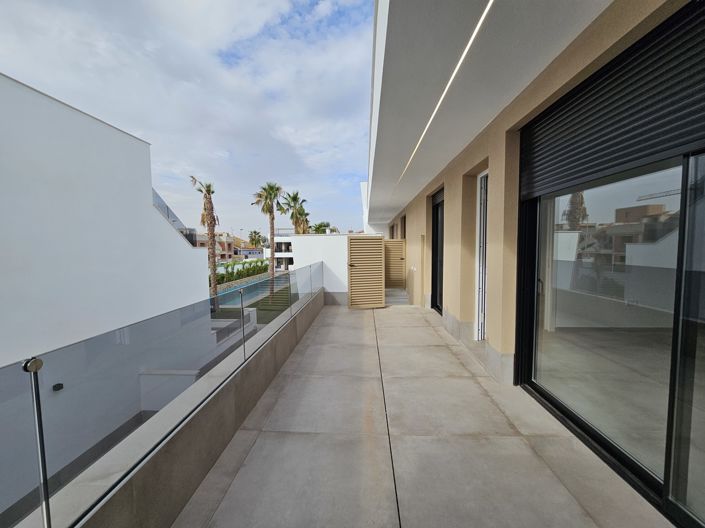 Image No.4-3 Bed Penthouse for sale