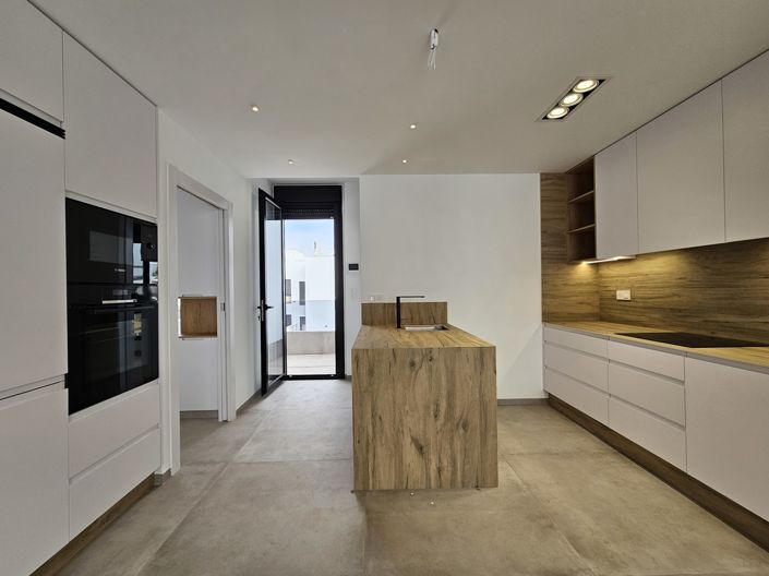 Image No.9-3 Bed Penthouse for sale