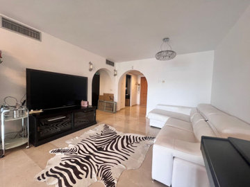 2-5bd7b9d04b45e33852eaf0ec6670150d