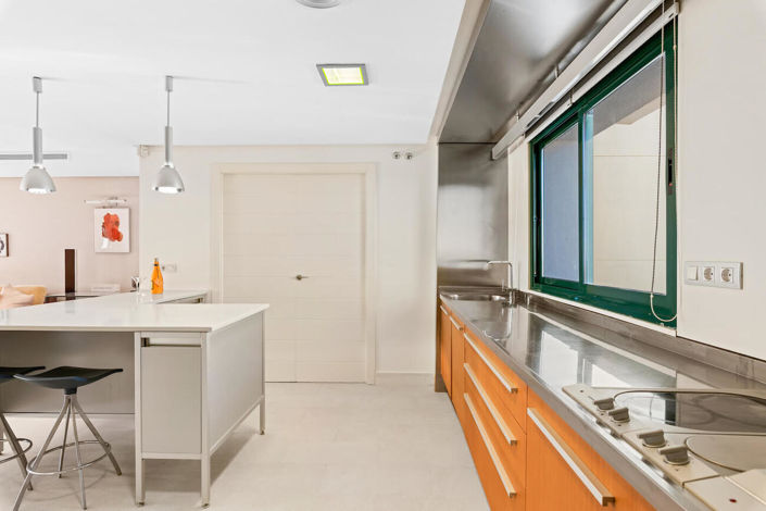 Image No.7-2 Bed Property for sale