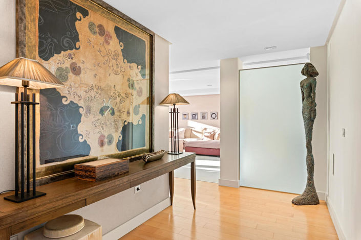 Image No.9-2 Bed Property for sale