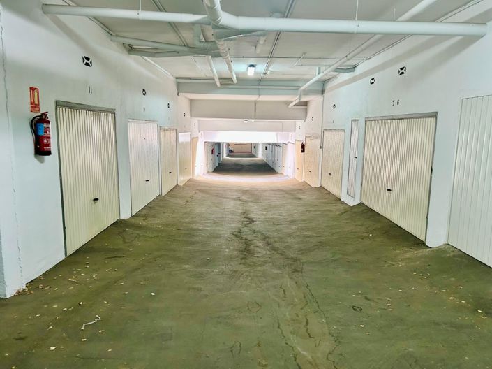 Image No.12-3 Bed Apartment for sale