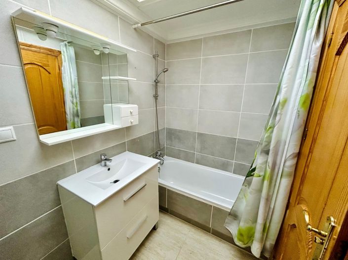 Image No.50-3 Bed Apartment for sale