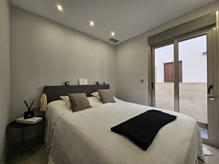 Image No.19-3 Bed Villa for sale