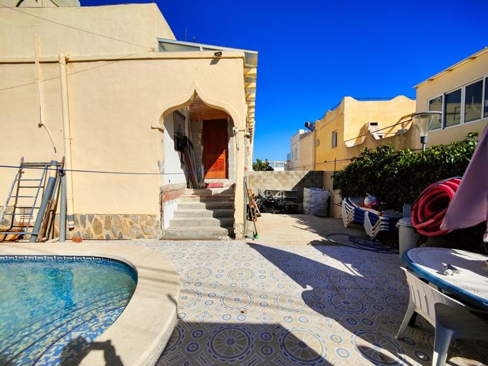 Image No.2-4 Bed Townhouse for sale