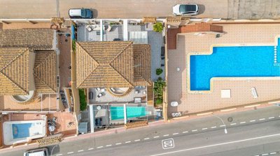 5 Bed Villa for sale