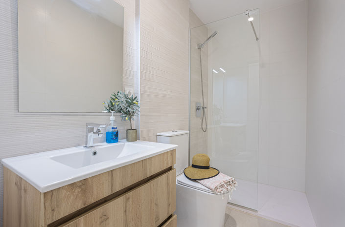 Image No.15-2 Bed Apartment for sale