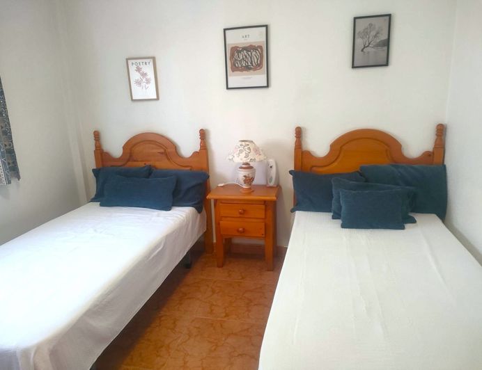 Image No.19-4 Bed Townhouse for sale