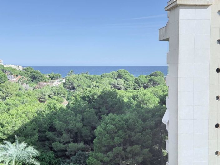 Image No.24-3 Bed Apartment for sale