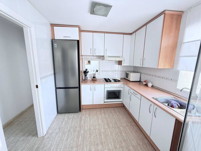 Image No.9-3 Bed Apartment for sale