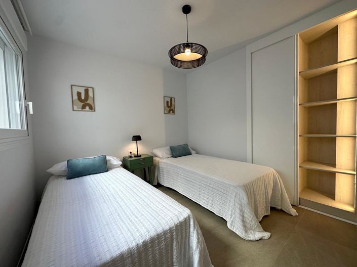 Image No.13-2 Bed Apartment for sale