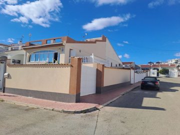 4 Bed Villa for sale