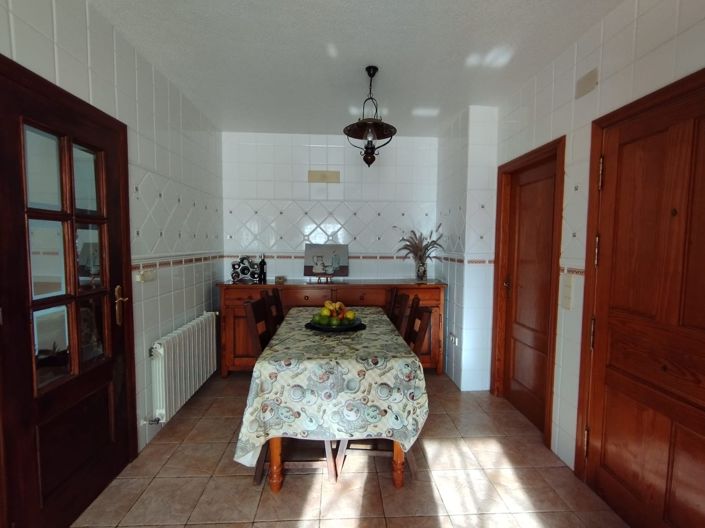 Image No.15-6 Bed Villa for sale