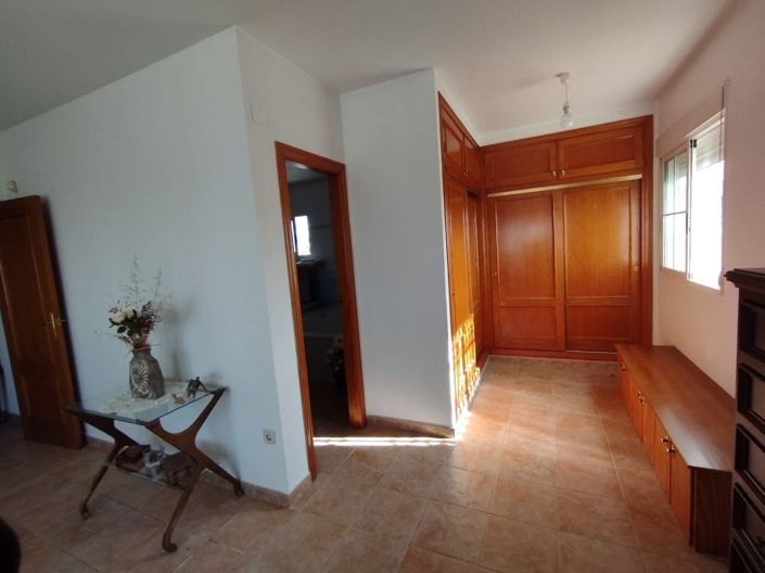 Image No.21-6 Bed Villa for sale