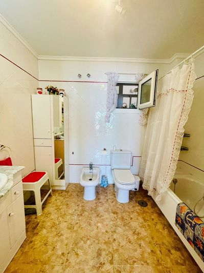 Image No.13-3 Bed Apartment for sale