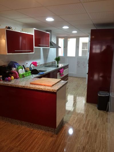 Image No.1-4 Bed Apartment for sale