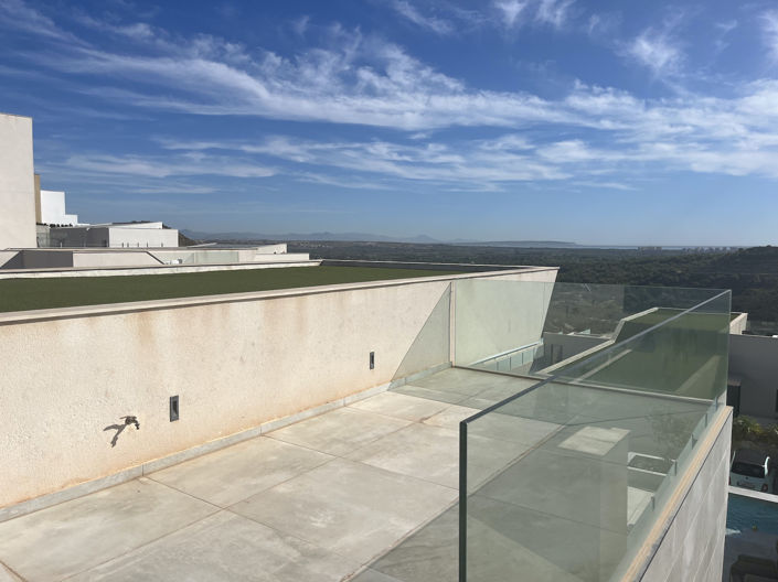 Image No.2-4 Bed Villa for sale