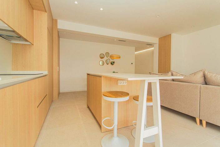 Image No.17-2 Bed Townhouse for sale