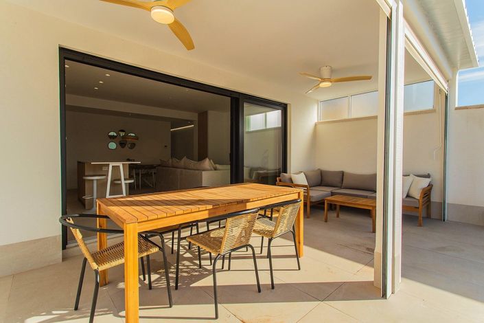 Image No.6-2 Bed Townhouse for sale