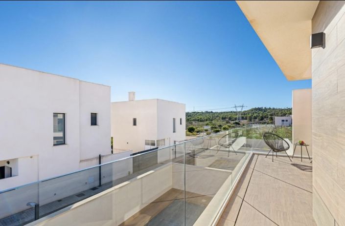 Image No.39-3 Bed Villa for sale