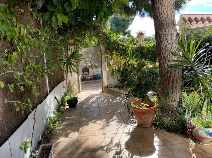 Image No.9-4 Bed Duplex for sale