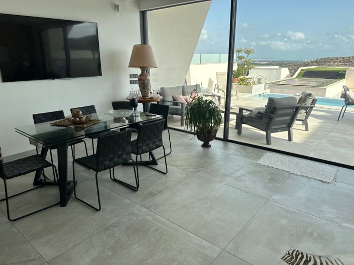 Image No.3-3 Bed Villa for sale