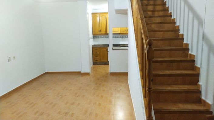 Image No.22-2 Bed Townhouse for sale