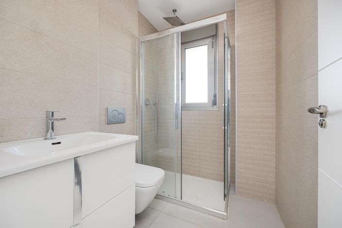 Image No.17-2 Bed Apartment for sale