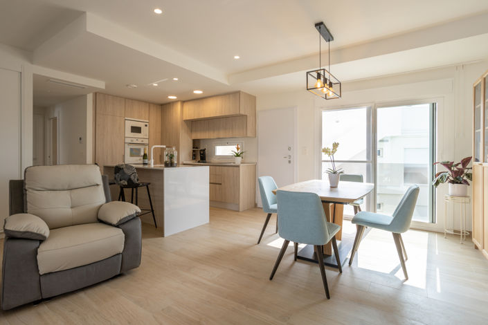 Image No.10-2 Bed Property for sale