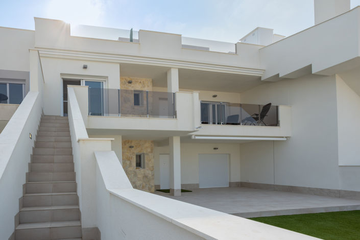 Image No.4-2 Bed Property for sale