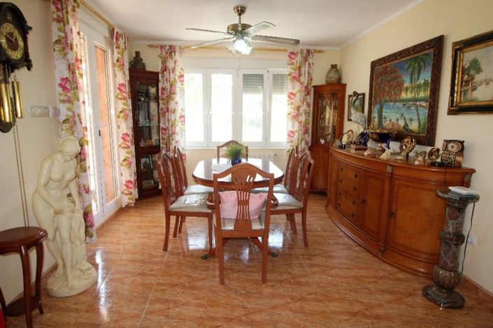 Image No.3-5 Bed Villa for sale