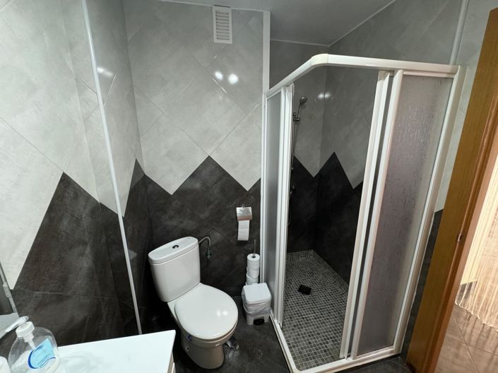 Image No.15-3 Bed Apartment for sale