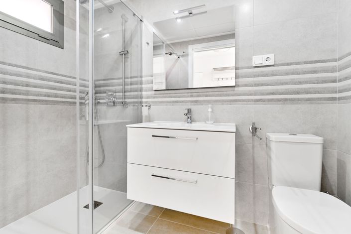 Image No.34-2 Bed Apartment for sale