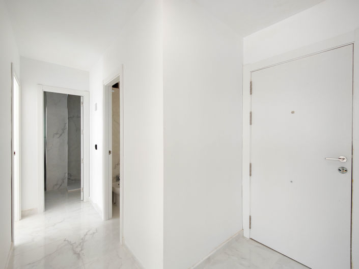 Image No.18-2 Bed Apartment for sale