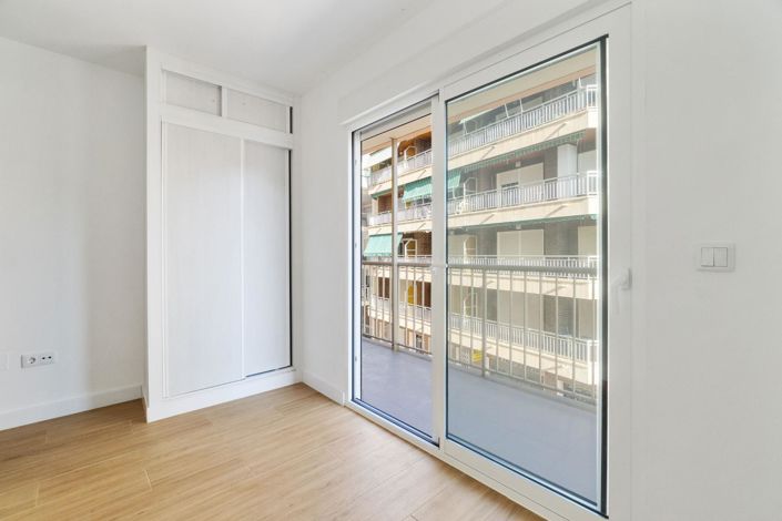 Image No.13-4 Bed Apartment for sale