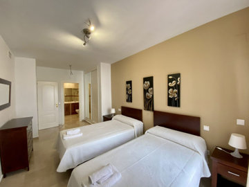 15-11d12f2f454f2f5e9b981fdd8b901d51-1