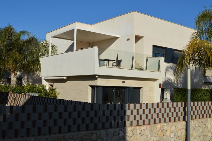 Image No.20-3 Bed Villa for sale