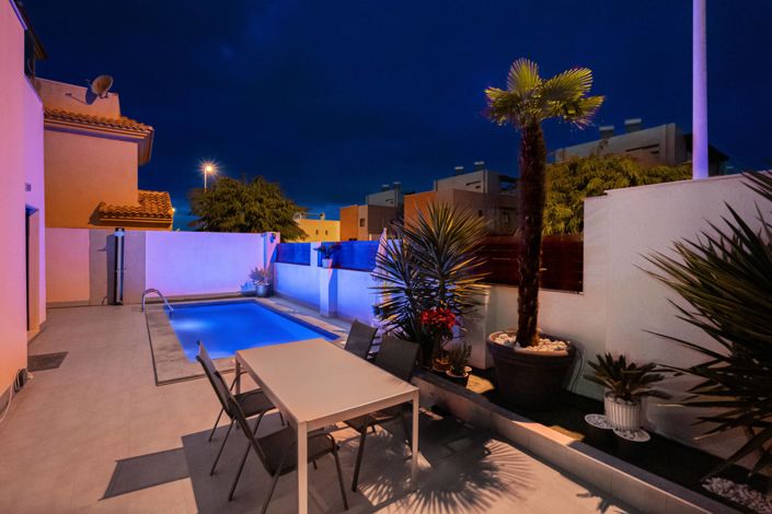 Image No.22-5 Bed Villa for sale