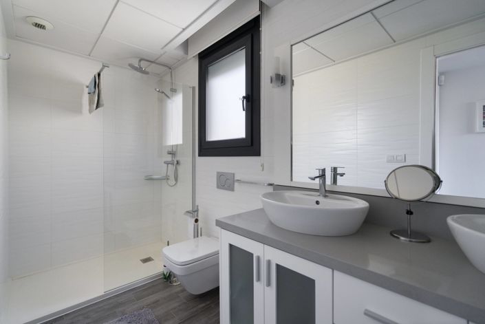 Image No.36-5 Bed Villa for sale